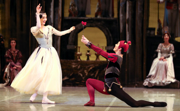 발레의 대명사, 백조의 호수