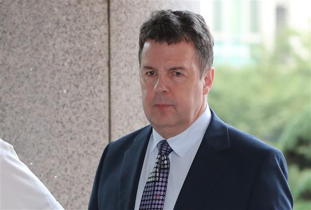 선고 공판 출석하는 로버트 할리