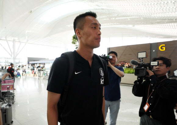 공항 들어서는 김신욱