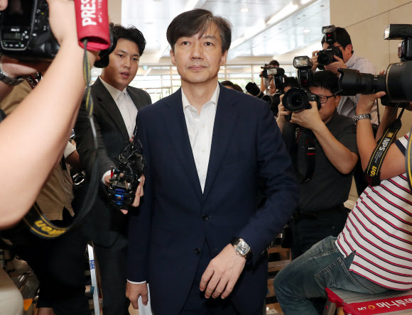 청문회 하루 앞둔 조국 후보자