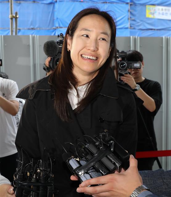 강주은 ‘남편 재판 보러왔어요’