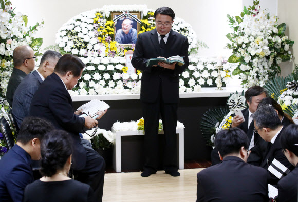 ‘고바우 영감’ 고 김성환 화백의 영결식