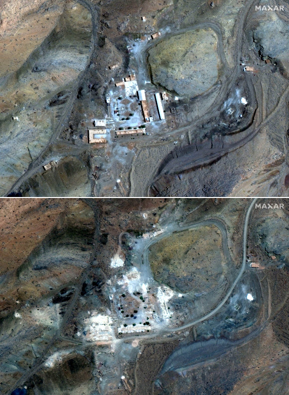 베냐민 네타냐후 이스라엘 총리가 9일(현지시간) 예루살렘에서 기자회견을 열고 이란이 핵무기 개발을 시도한 새로운 장소를 발견했다며 여러 장의 위성사진을 공개했다. 사진은 미국 위성업체 맥사테크놀로지가 찍은 것으로, 올해 3월 27일자 사진(위)에 있던 건물들이 지난달 12일 사진(아래)에서는 흔적만 남아 있다. 아바데 AP 연합뉴스