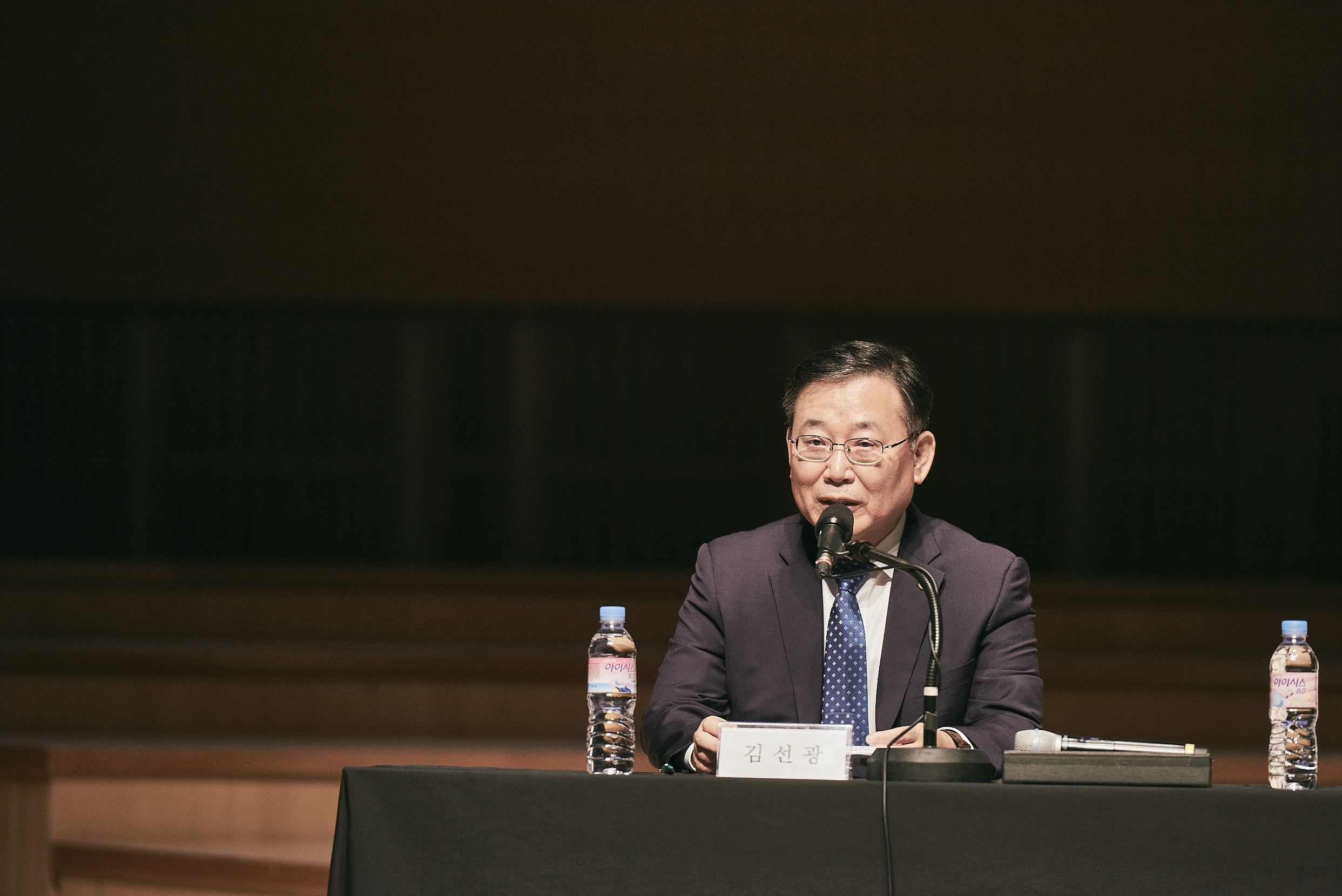 한국 국제 오르간 콩쿠르 창설 배경 설명하는 김선광 대표