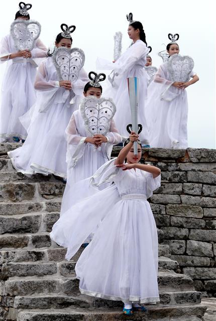 전국체전 성화 채화한 칠선녀