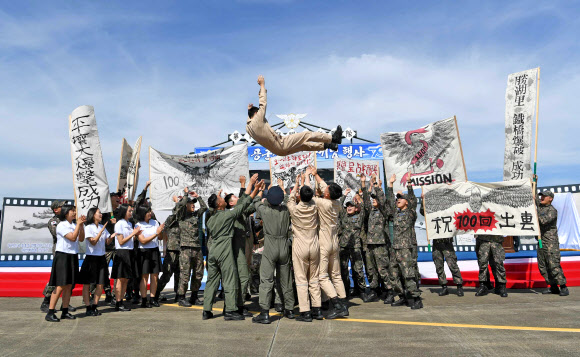 공군, 승호리철교 폭파작전 재현 행사 진행