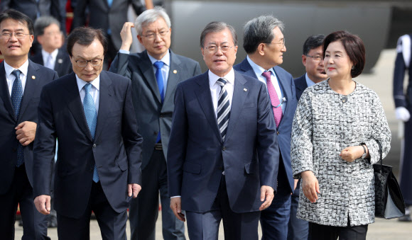 문 대통령과 이해찬 대표