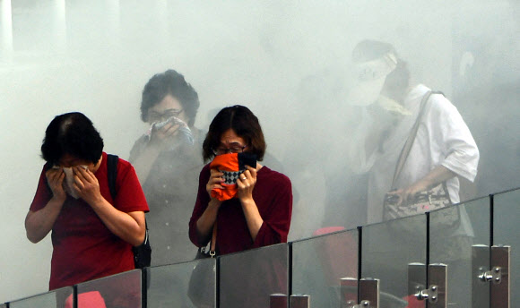 ‘대피는 신속하게’