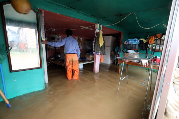 태풍이 몰고 온 물폭탄
