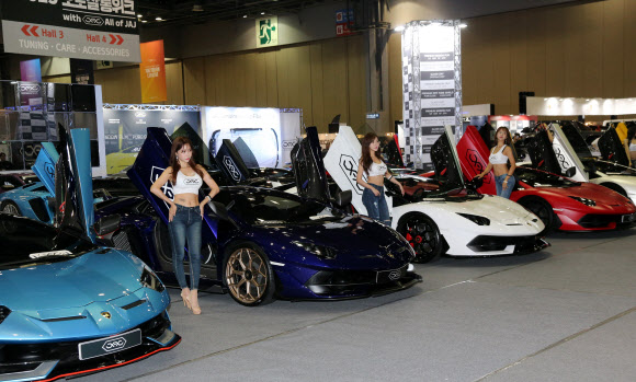 ‘2019 오토살롱위크’ 개막