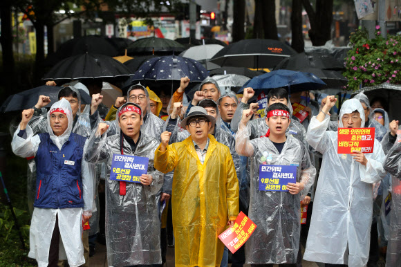 9호선운영부문 노조 ‘열차 8량화 촉구!’