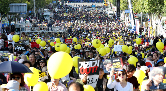 서초동으로 모인 검찰 개혁 목소리들