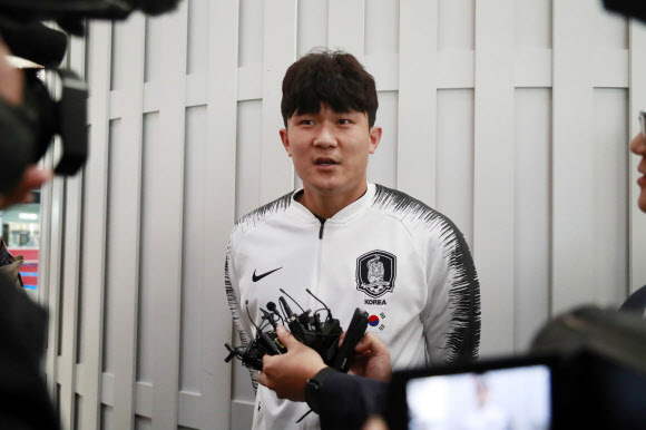 인터뷰하는 김민재