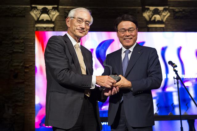 최정우 포스코 회장, 세계철강협회 ‘올해의 혁신상’ 수상