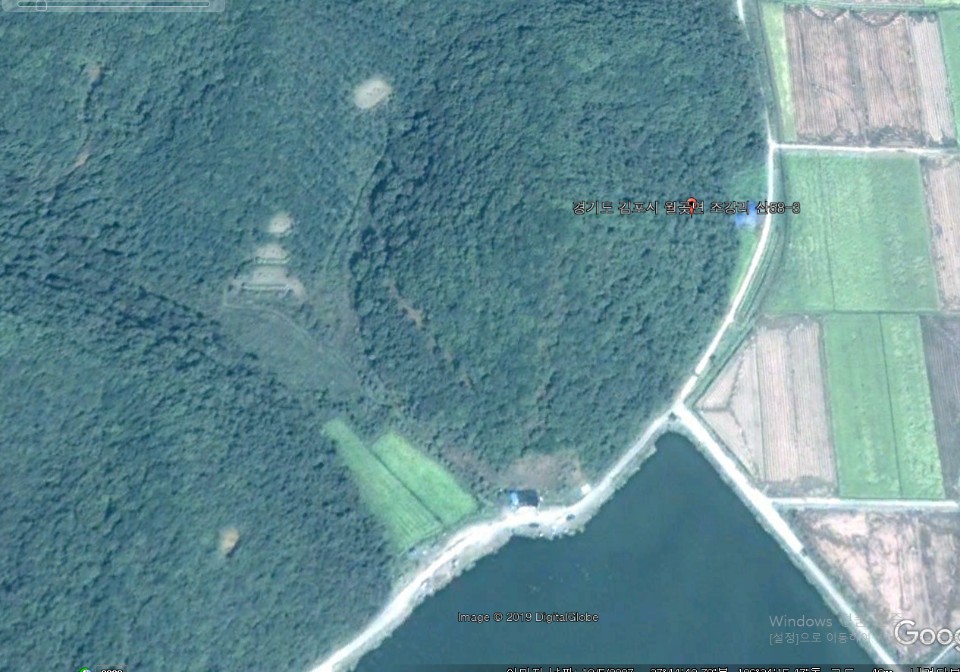 위성사진으로 본 2007년 당시 개발 이전의 조강리 태봉산 모습. 김포정개연 제공