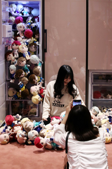 추억 만드는 BTS 팬들