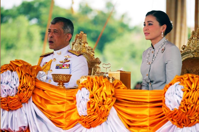 태국 국왕 마하 와치랄롱꼰과 왕비 수티다. 로이터 자료 사진