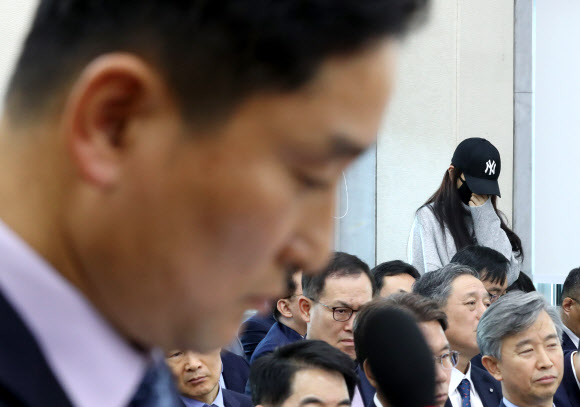 국감 출석한 ‘누명 옥살이’ 여성
