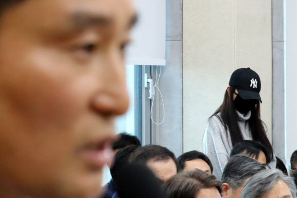 국감 출석한 ‘누명 옥살이’ 여성
