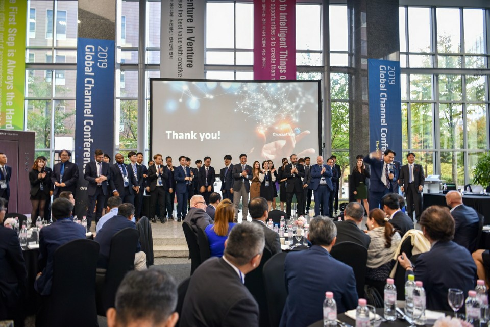 크루셜트렉은 24일 판교 크루셜텍 사옥에서 200여개 글로벌 보안 기업들이 참석한 가운데 2019 글로벌 채널 컨퍼런스 행사를 가졌다.