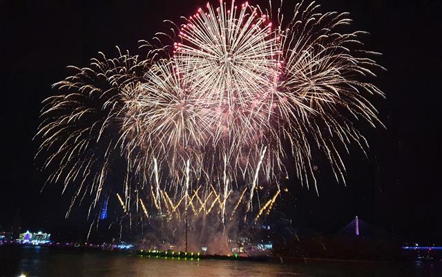 환상적인 여수밤바다 불꽃