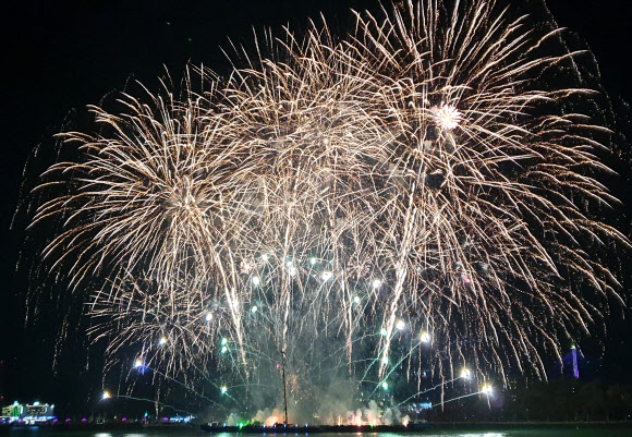 화려한 여수의 밤