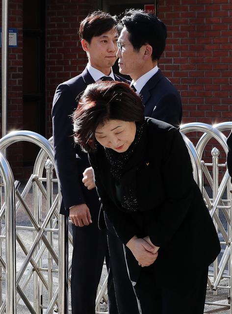 심상정, 문재인 대통령 모친 빈소 조문