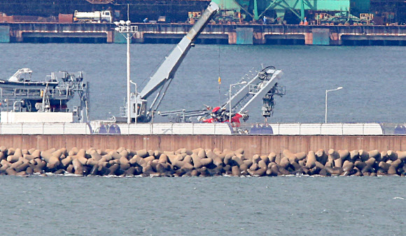 추락 헬기 동체