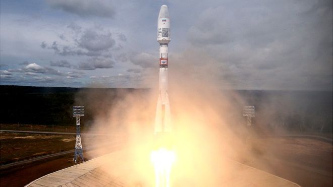 블라디미르 푸틴 러시아 대통령이 의욕적으로 건설하고 있는 민간 우주센터인 보스토츠니 로켓발사대에서 소유즈 로켓이 지난 7월 5일 발사되고 있다. AFP 자료사진 