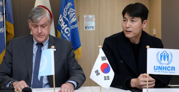 난민포럼에 대한 발언하는 정우성