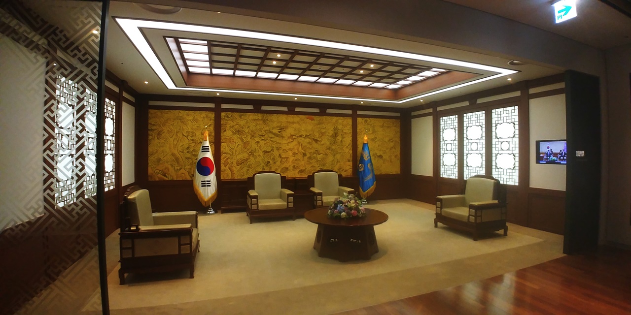 [K파일] 대통령기록관 ‘박근혜’ 미스터리