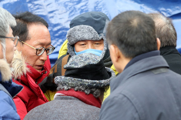 단식 천막에서 나온 황교안 대표