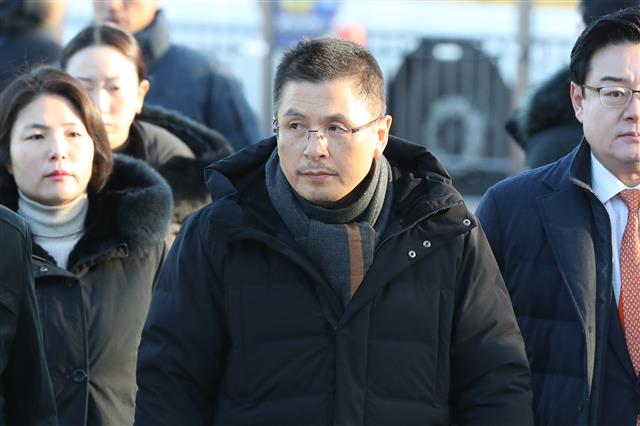 단식 중단... 퇴원한 황교안 대표