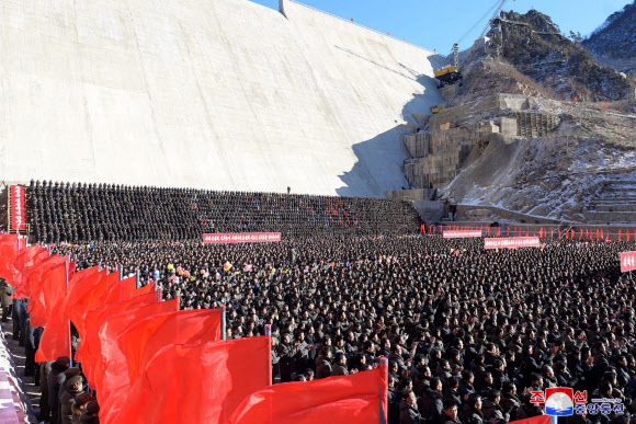북한, 어랑천발전소 팔향댐 준공식 개최