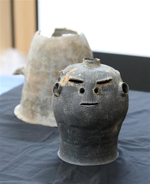 경산에서 출토된 ‘사람 얼굴 모양 토기’