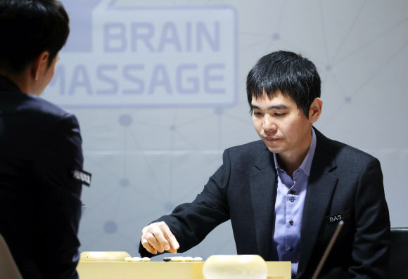 맞바둑, 바둑 돌 가리는 이세돌 9단