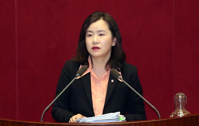 공수처법 반대 필리버스터하는 신보라