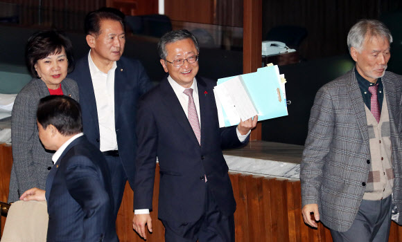 무제한 토론 마친 김재경 의원