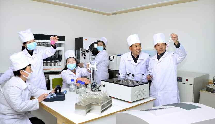 北 삼지연시 위생방역소는…“현대적 실험설비 갖춰”