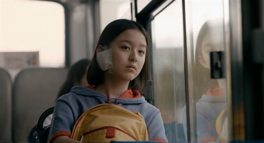 영화 ‘벌새’에서 14살 중학생 은희 역을 맡은 배우 박지후.<br>엣나인필름 제공