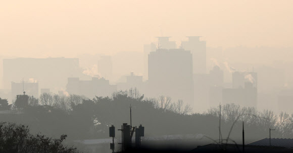 숨이 막힐 것 같은 도심
