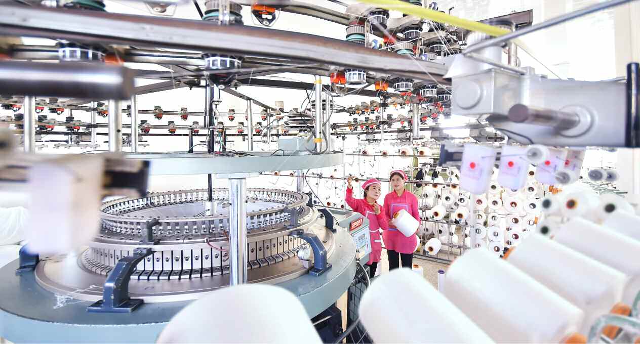 “北 공장, 인민 생활 향상에 이바지할 마음 안고 생산 박차”