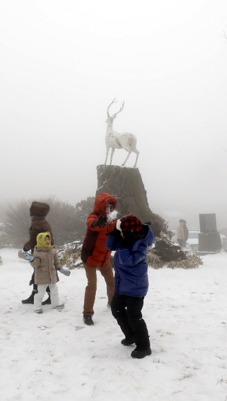 디사 돌아온 겨울 왕국