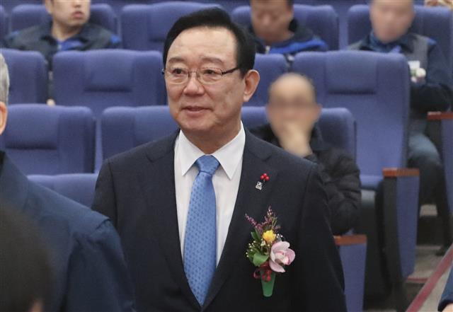 현대자동차 문화회관 들어서는 송철호 울산시장