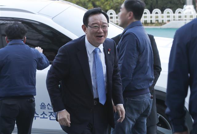 송철호 울산시장, 현대차 노조위원장 이취임식 참석