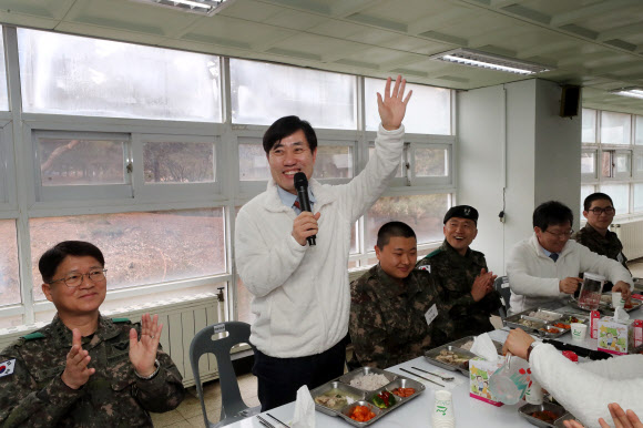 설 앞두고 전방부대 찾은 새로운보수당