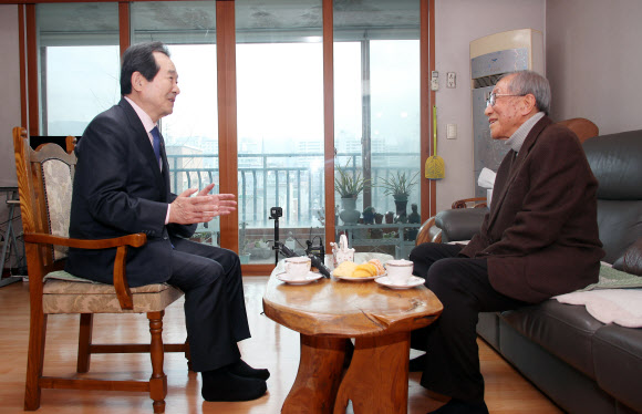 정세균 총리, 독립유공자 가정 방문