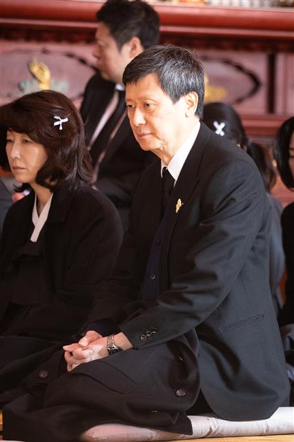 고 신격호 롯데 명예회장 49재 초재 참석한 신동주 SDJ코퍼레이션 회장