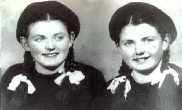 나치의 생체실험 대상이었던 쌍둥이 이야기를 그린 소설 ‘세상 끝 동물원’의 모티브가 된 실존 인물 에바(왼쪽)와 미리엄 모제스 자매. 문학동네 제공
