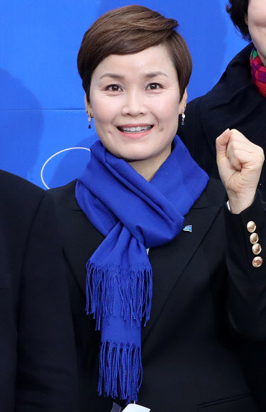 우생순 임오경 전 핸드볼국가대표, 민주당 입당